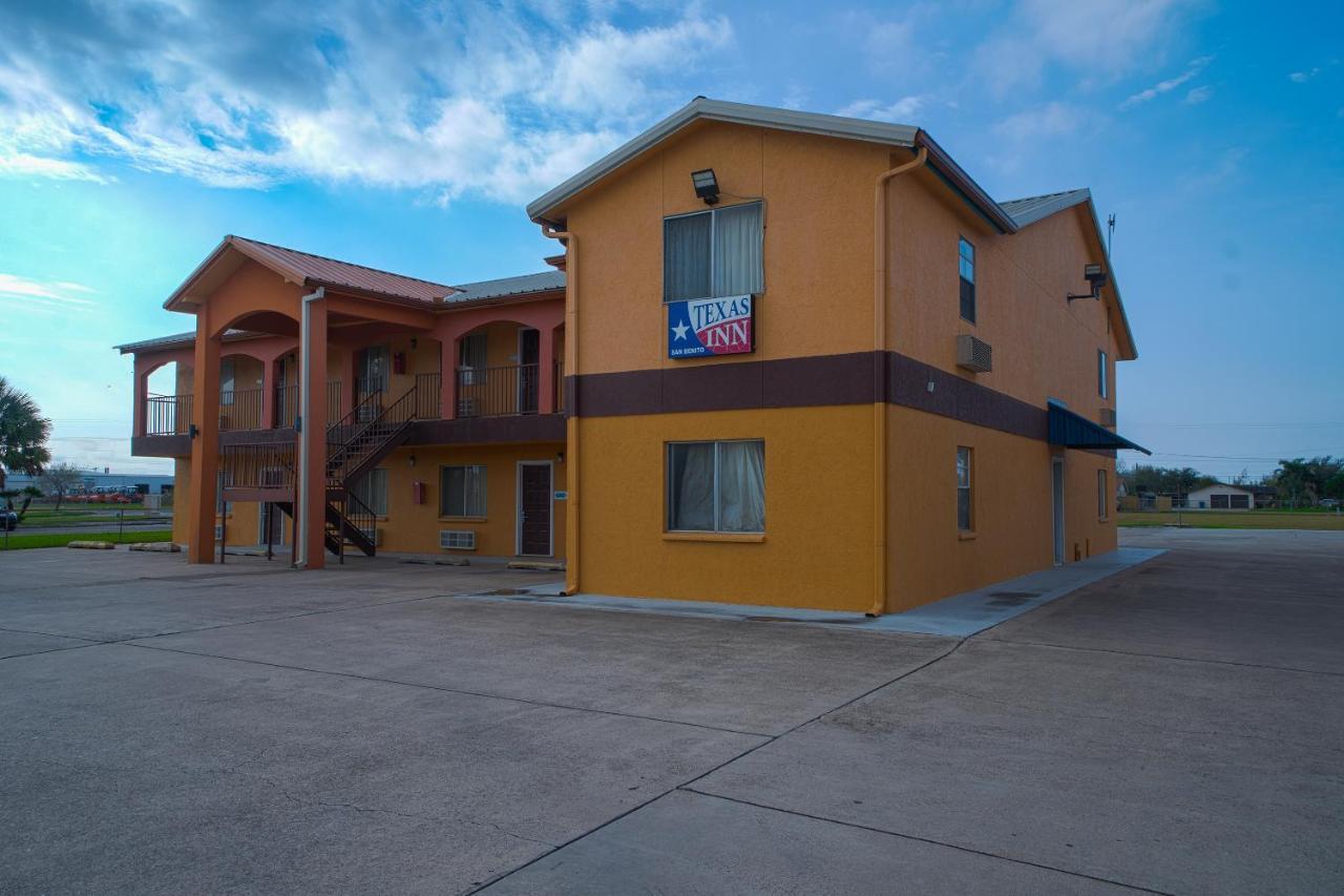 Texas Inn San Benito Bagian luar foto
