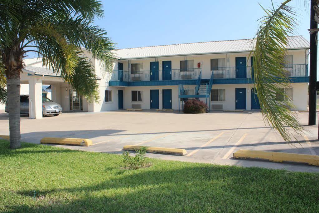 Texas Inn San Benito Bagian luar foto
